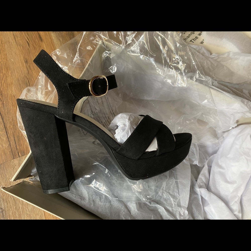 Anne Klein dress shoe